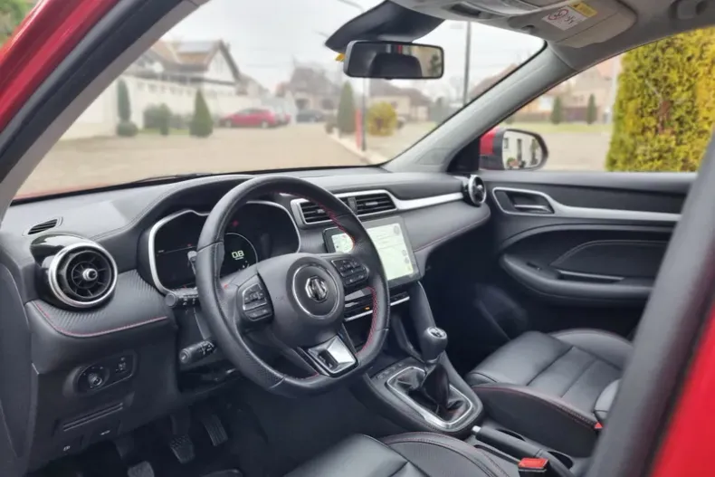 MG ZS din 2022 cu 92.052 km - oferta MG0162790 - foto 10