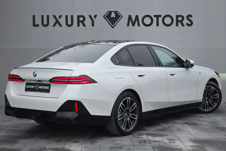 BMW Seria 5 din 2024 cu 36.900 km - oferta BMW162798 - foto 4