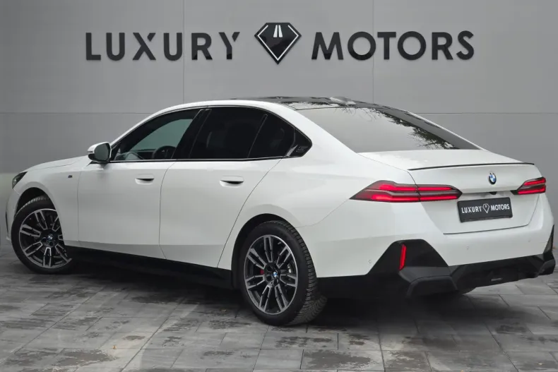 BMW Seria 5 din 2024 cu 36.900 km - oferta BMW162798 - foto 5