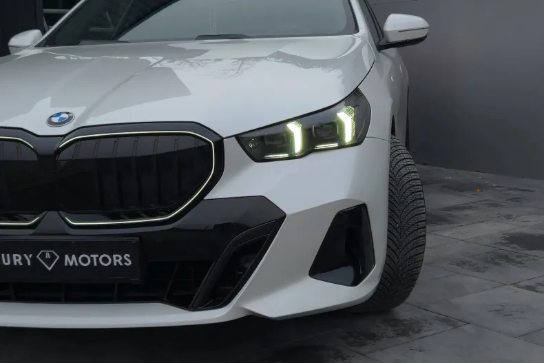 BMW Seria 5 din 2024 cu 36.900 km - oferta BMW162798 - foto 38