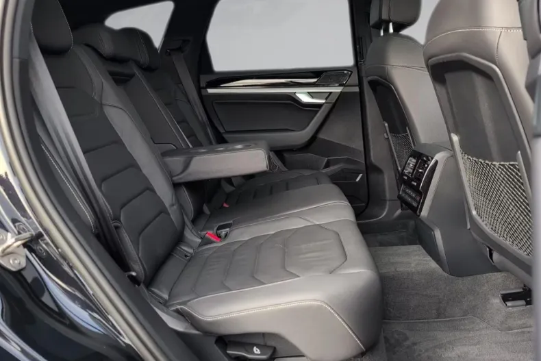 Volkswagen Touareg din 2022 cu 64.680 km - oferta VOL162800 - foto 23