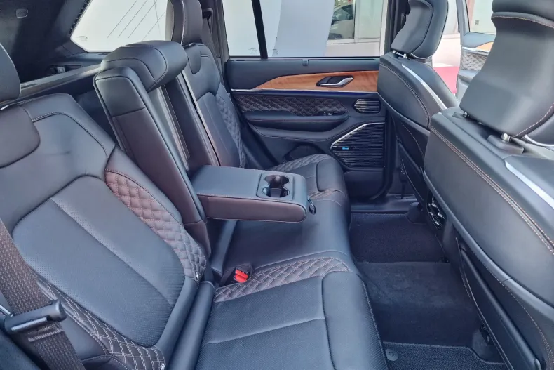 Jeep Grand Cherokee din 2024 cu 1 km - oferta JEE162803 - foto 37