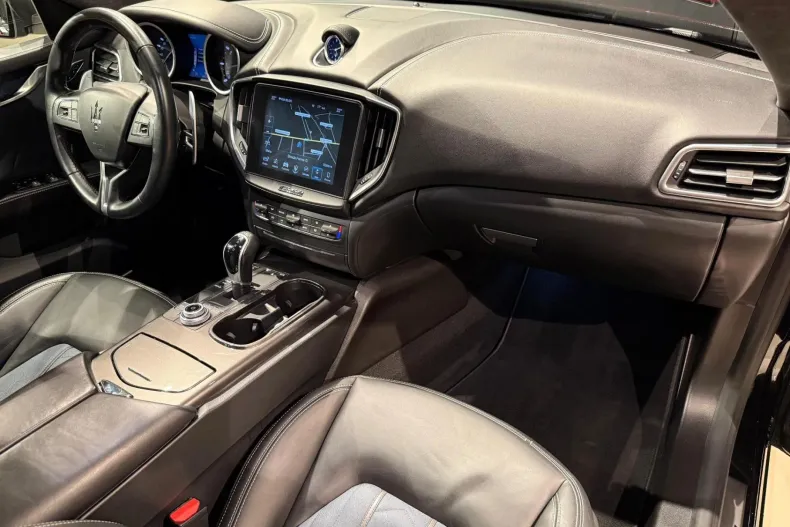 Maserati Ghibli din 2019 cu 3.447 km - oferta MAS162815 - foto 22