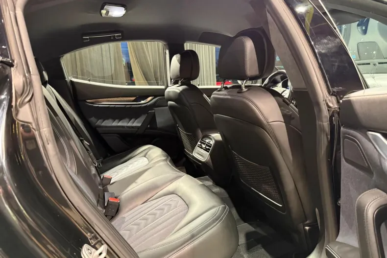 Maserati Ghibli din 2019 cu 3.447 km - oferta MAS162815 - foto 23