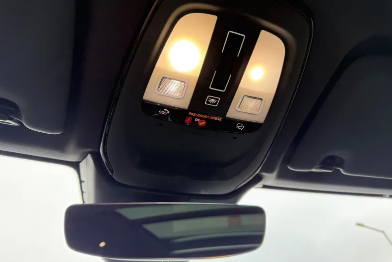 Volvo XC60 din 2023 cu 79.000 km - oferta VOL162823 - foto 35