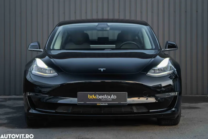 Tesla Model 3 din 2019 cu 115.981 km - oferta TES162843 - foto 2