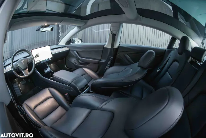 Tesla Model 3 din 2019 cu 115.981 km - oferta TES162843 - foto 5