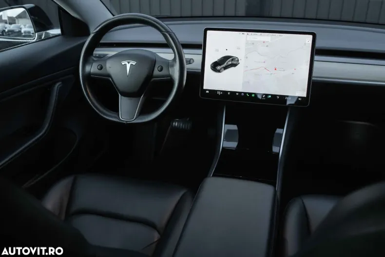 Tesla Model 3 din 2019 cu 115.981 km - oferta TES162843 - foto 8