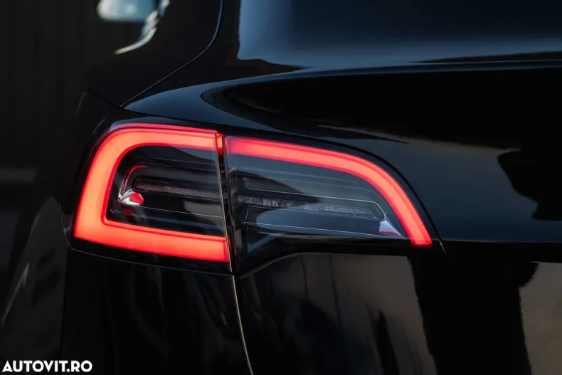 Tesla Model 3 din 2019 cu 115.981 km - oferta TES162843 - foto 12