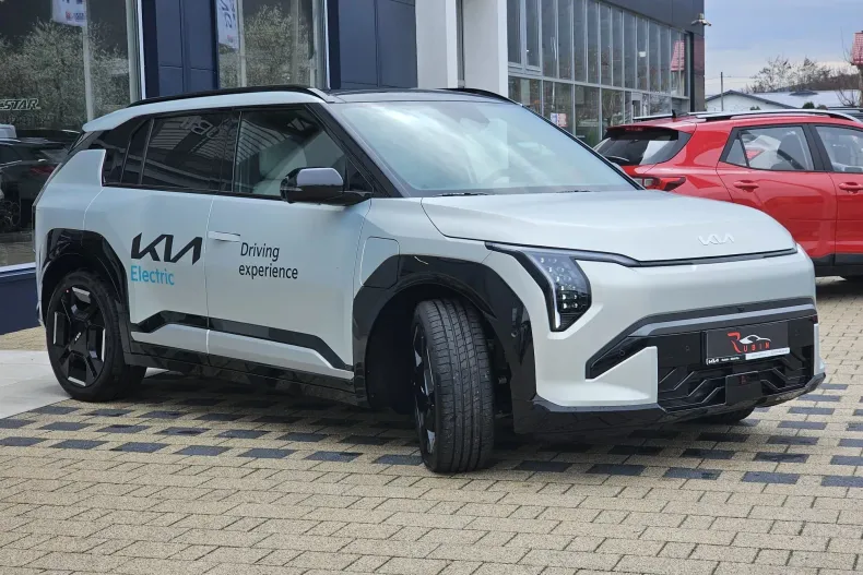 Kia EV3 din 2025 cu 1 km - oferta KIA162848 - foto 7