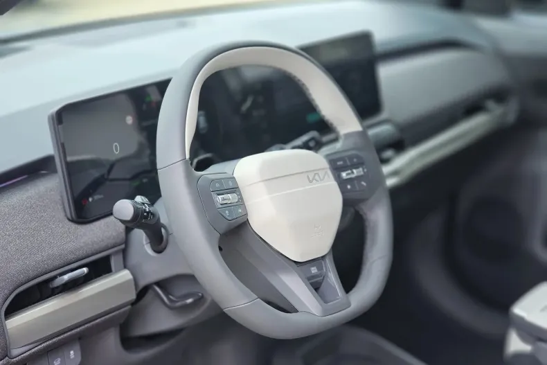 Kia EV3 din 2025 cu 1 km - oferta KIA162848 - foto 10