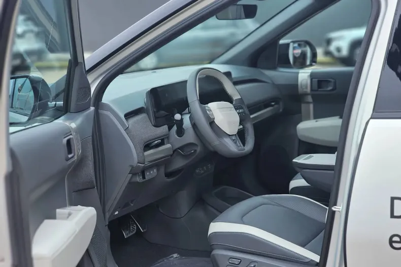 Kia EV3 din 2025 cu 1 km - oferta KIA162848 - foto 11