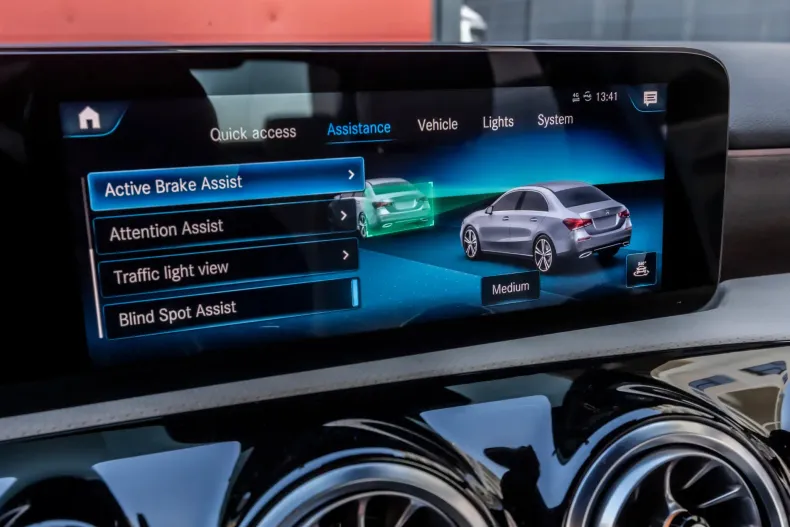 Mercedes-Benz A din 2021 cu 41.000 km - oferta MER162849 - foto 30