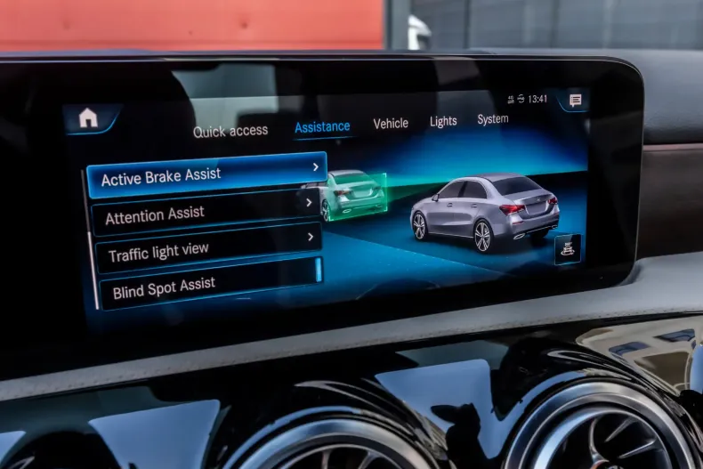 Mercedes-Benz A din 2021 cu 41.000 km - oferta MER162849 - foto 31