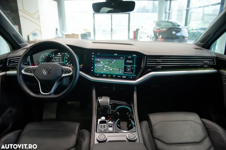 Volkswagen Touareg din 2025 cu 17.407 km - oferta VOL162851 - foto 6
