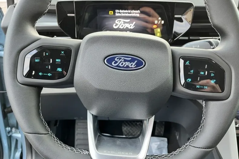 Ford Explorer din 2025 cu 1 km - oferta FOR162854 - foto 11