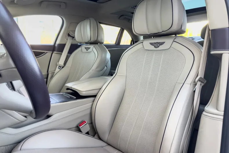 Bentley Flying Spur din 2023 cu 29.000 km - oferta BEN162875 - foto 12