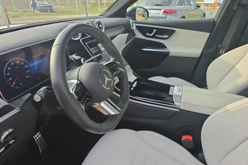 Mercedes-Benz GLC din 2024 cu 45.337 km - oferta MER162881 - foto 9