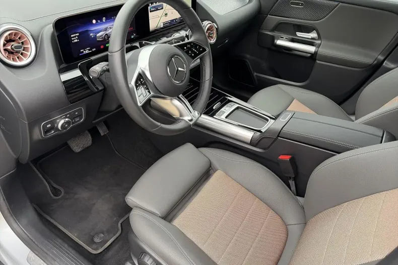 Mercedes-Benz EQA din 2025 cu 5.567 km - oferta MER162889 - foto 10