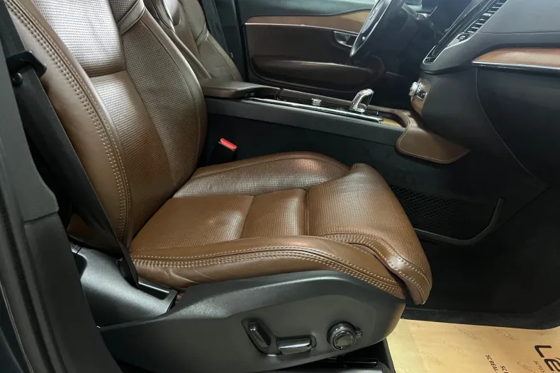 Volvo XC90 din 2019 cu 99.900 km - oferta VOL162892 - foto 4
