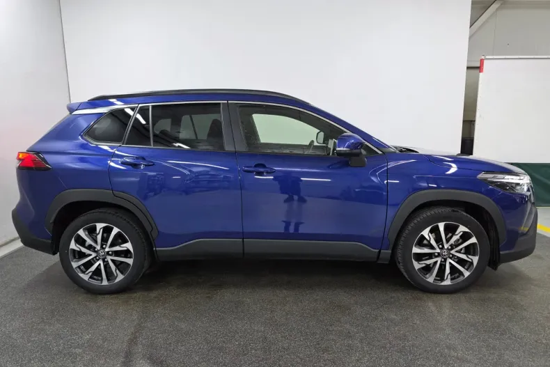 Toyota Corolla Cross din 2024 cu 16.800 km - oferta TOY162901 - foto 6