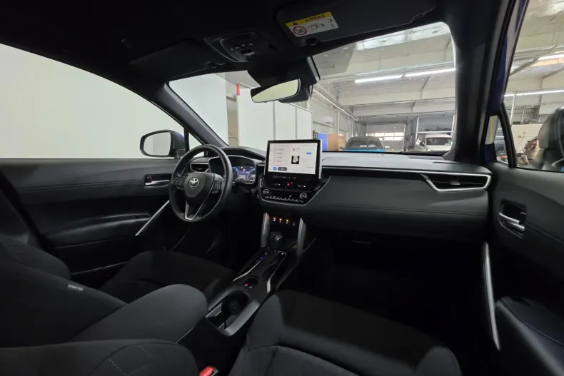 Toyota Corolla Cross din 2024 cu 16.800 km - oferta TOY162901 - foto 11
