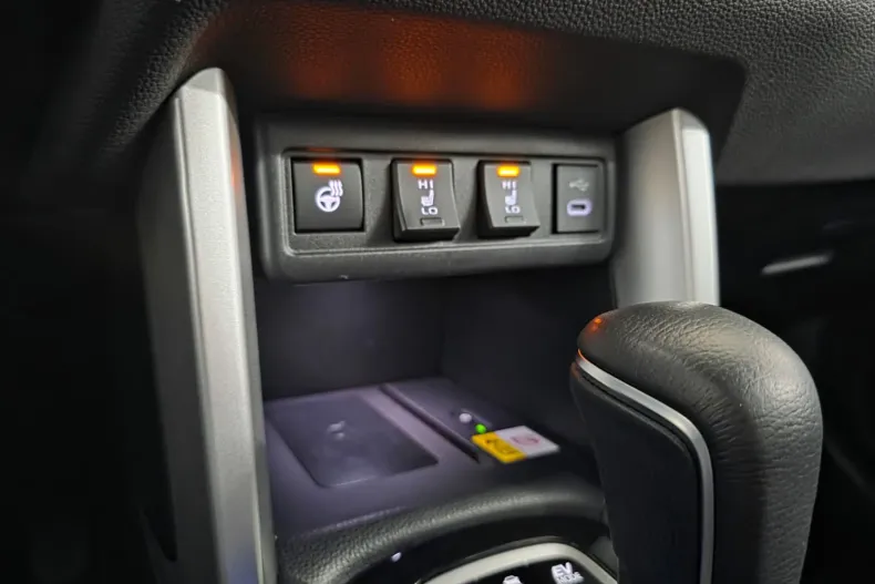 Toyota Corolla Cross din 2024 cu 16.800 km - oferta TOY162901 - foto 18