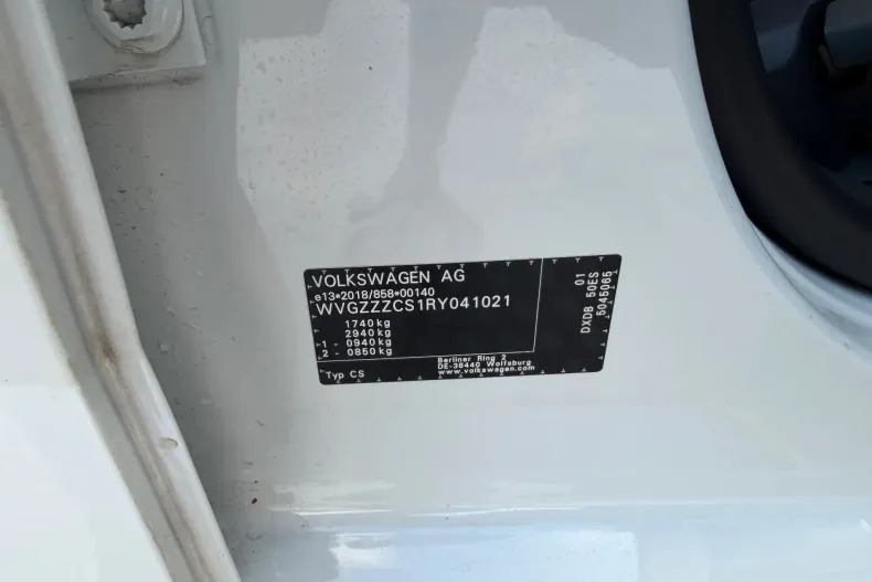 Volkswagen Taigo din 2024 cu 13.836 km - oferta VOL162905 - foto 9