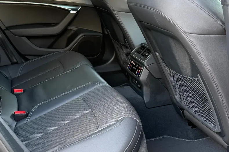 Audi A6 din 2022 cu 164.000 km - oferta AUD162907 - foto 19