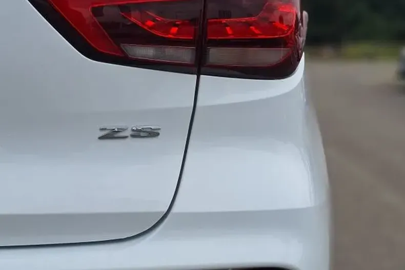 MG ZS din 2023 cu 13.800 km - oferta MG0162918 - foto 7