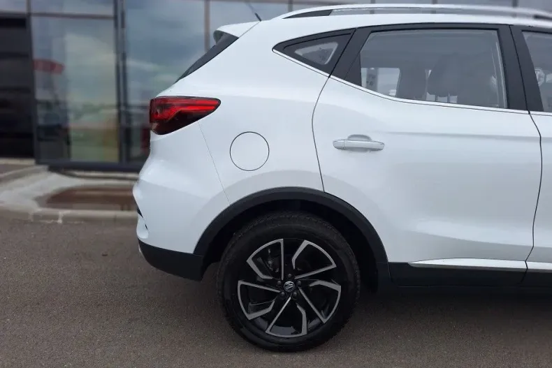 MG ZS din 2023 cu 13.800 km - oferta MG0162918 - foto 10