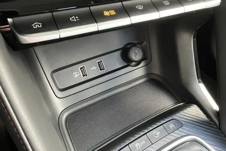 MG ZS din 2023 cu 13.800 km - oferta MG0162918 - foto 22