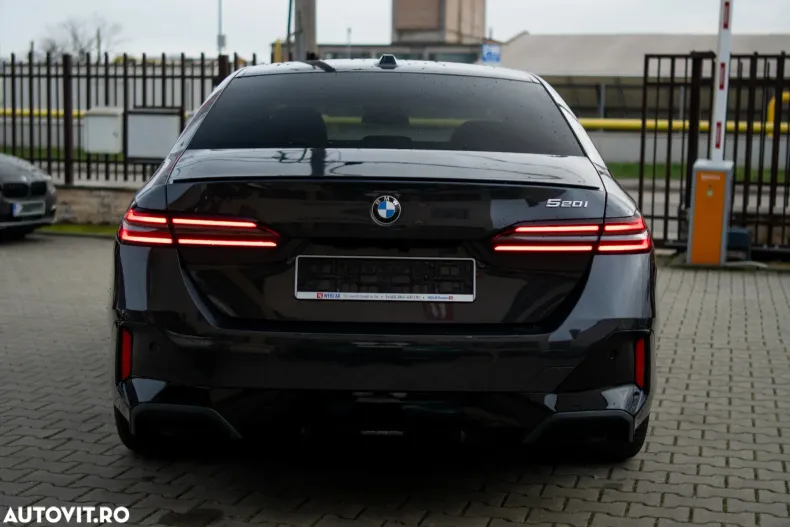 BMW Seria 5 din 2024 cu 24.990 km - oferta BMW162927 - foto 5