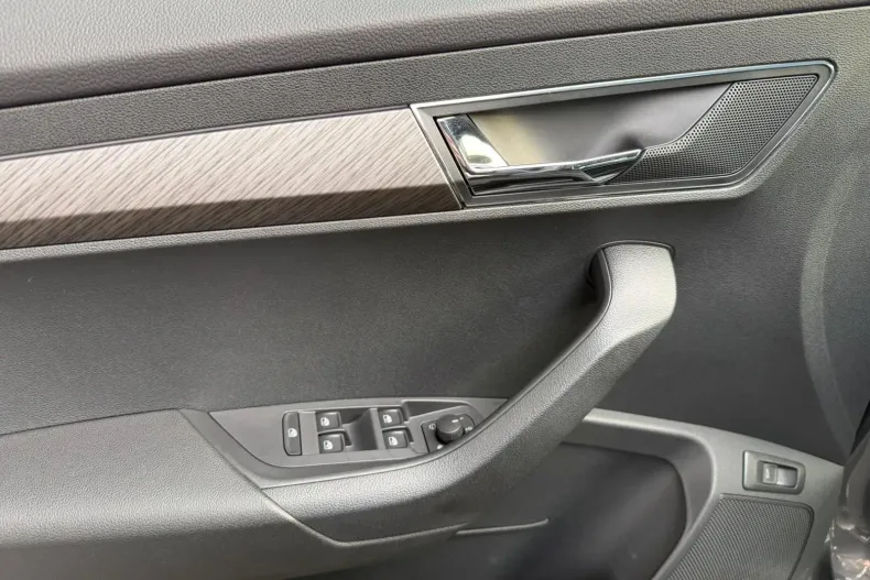 Skoda Karoq din 2025 cu 4.673 km - oferta SKO162931 - foto 10