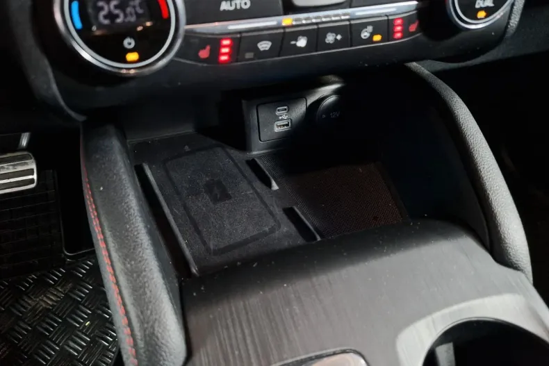 Ford Kuga din 2020 cu 65.733 km - oferta FOR162934 - foto 25