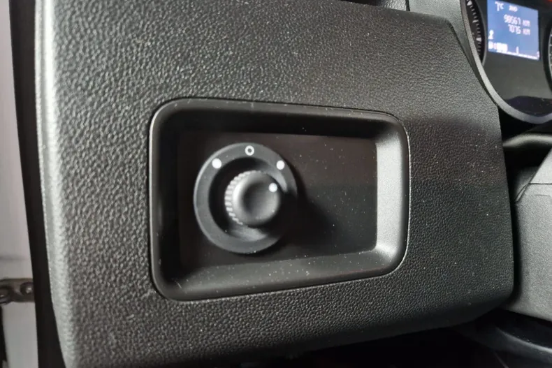 Dacia Duster din 2020 cu 98.595 km - oferta DAC162935 - foto 16