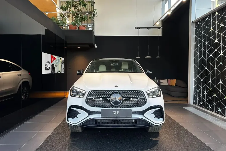 Mercedes-Benz GLE Coupe din 2025 cu 15 km - oferta MER162937 - foto 1