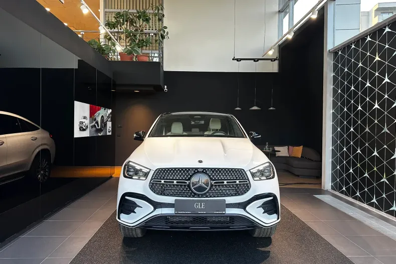 Mercedes-Benz GLE Coupe din 2025 cu 15 km - oferta MER162937 - foto 4