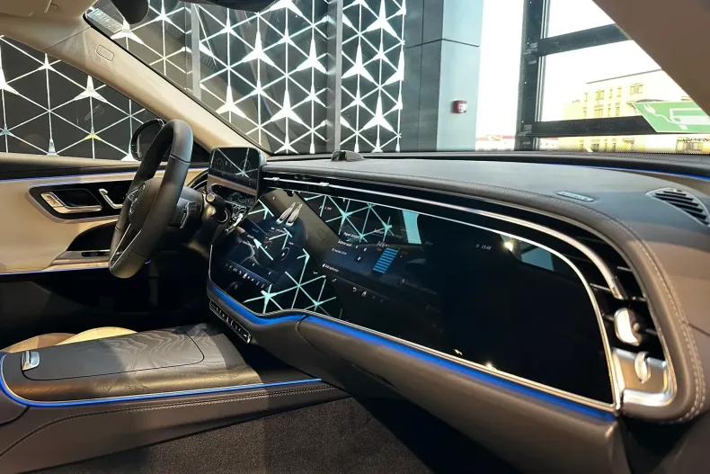 Mercedes-Benz E din 2025 cu 13 km - oferta MER162938 - foto 11