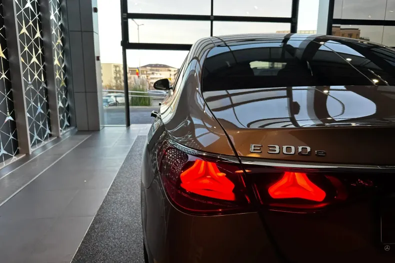 Mercedes-Benz E din 2025 cu 13 km - oferta MER162938 - foto 20