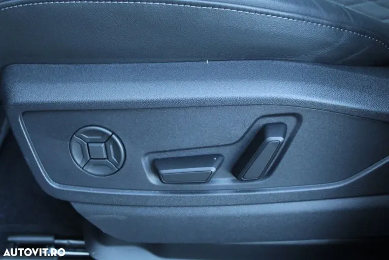 Audi Q5 din 2025 cu 11.800 km - oferta AUD162942 - foto 25