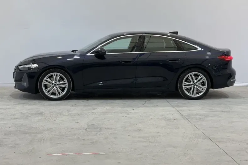 Audi A5 din 2025 cu 3.745 km - oferta AUD162943 - foto 2