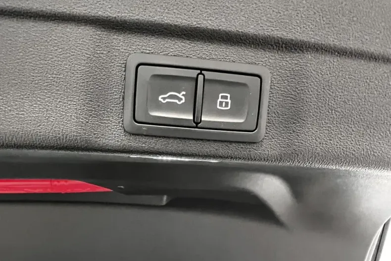 Audi A5 din 2025 cu 3.745 km - oferta AUD162943 - foto 38