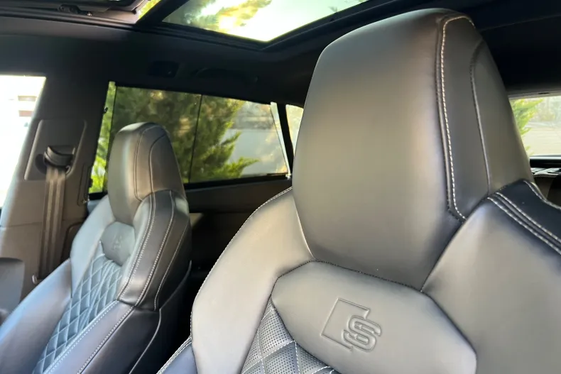 Audi Q8 din 2020 cu 73.000 km - oferta AUD162950 - foto 31