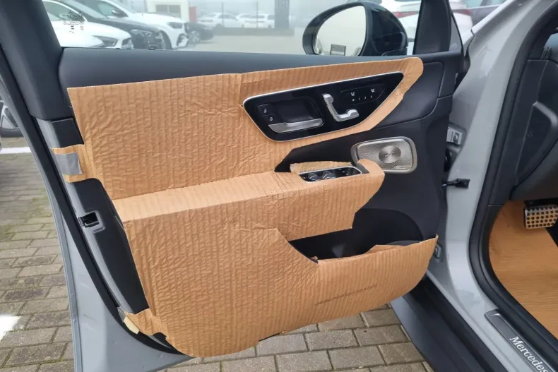 Mercedes-Benz GLC Coupe din 2025 cu 0 km - oferta MER162957 - foto 12