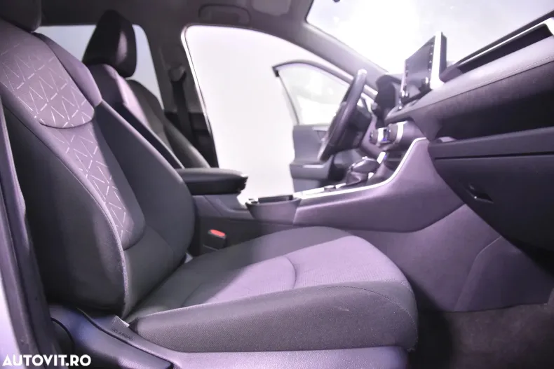 Toyota RAV4 din 2019 cu 133.761 km - oferta TOY162960 - foto 11