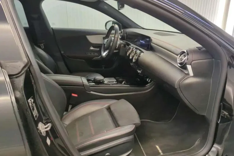 Mercedes-Benz CLA din 2020 cu 156.489 km - oferta MER162965 - foto 6