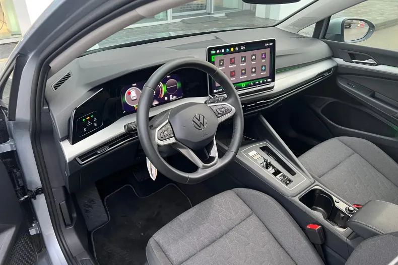 Volkswagen Golf din 2025 cu 11.723 km - oferta VOL162971 - foto 11