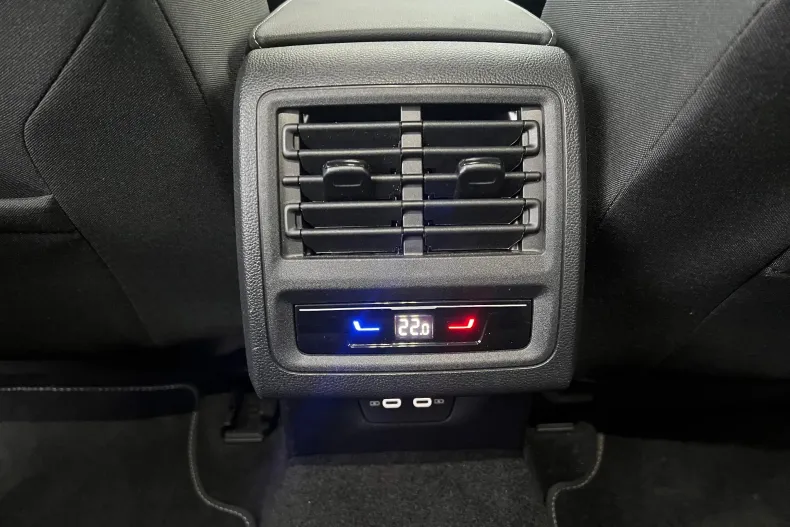 Volkswagen Golf din 2025 cu 11.723 km - oferta VOL162971 - foto 21