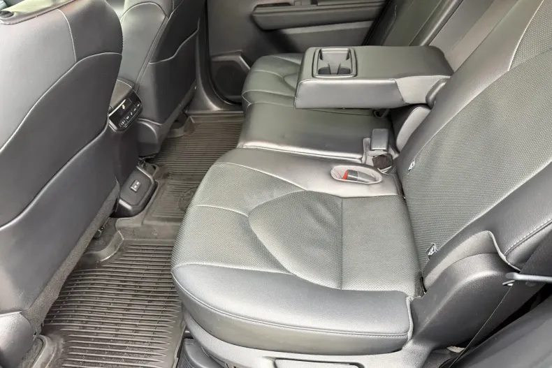 Toyota Highlander din 2023 cu 54.800 km - oferta TOY162975 - foto 10